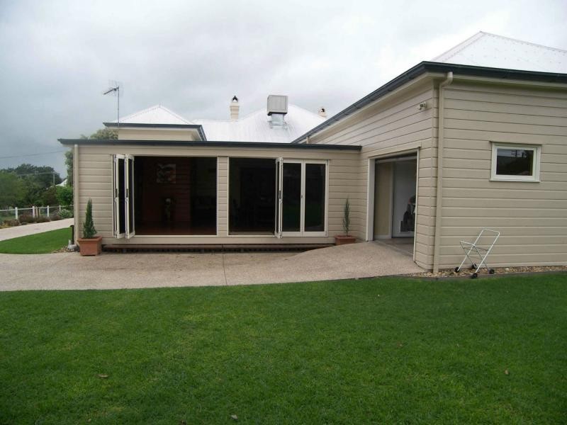 63 Gore Street, Warwick QLD 4370