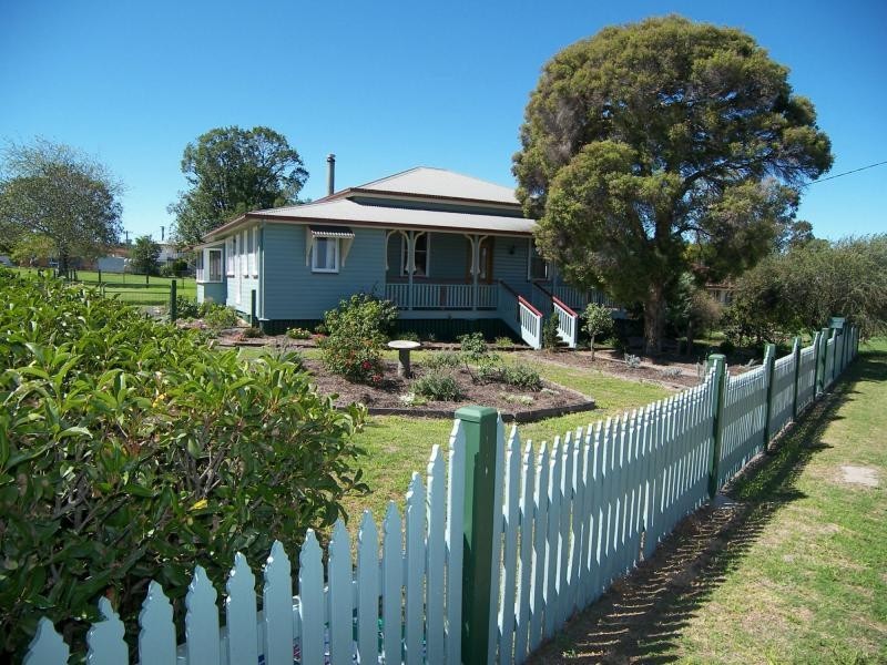 10 Briggs Street, Warwick QLD 4370