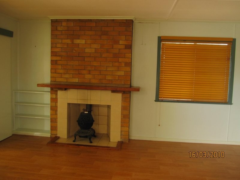 21 Locke Street, Warwick QLD 4370