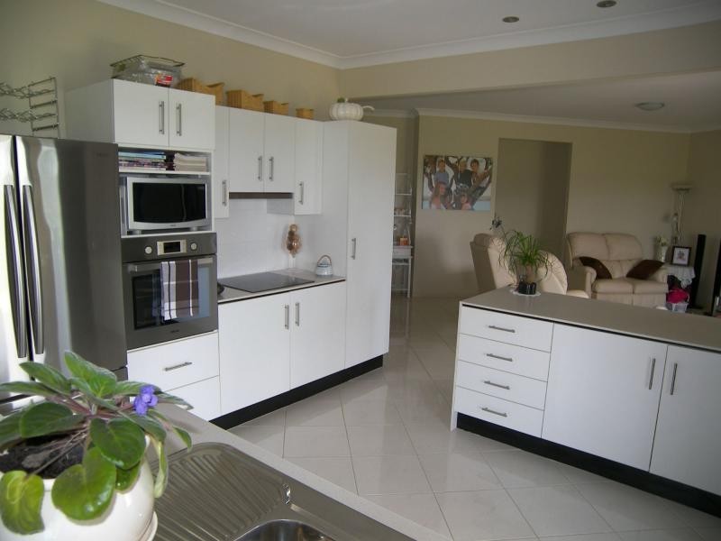 8 Amarina Avenue, Sladevale QLD 4370