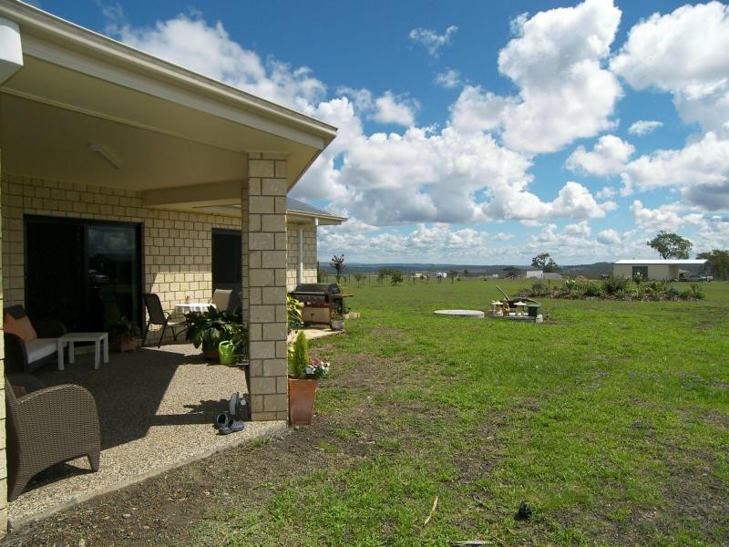 8 Amarina Avenue, Sladevale QLD 4370