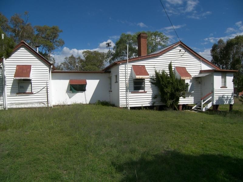 27 Yangan Road, Warwick QLD 4370