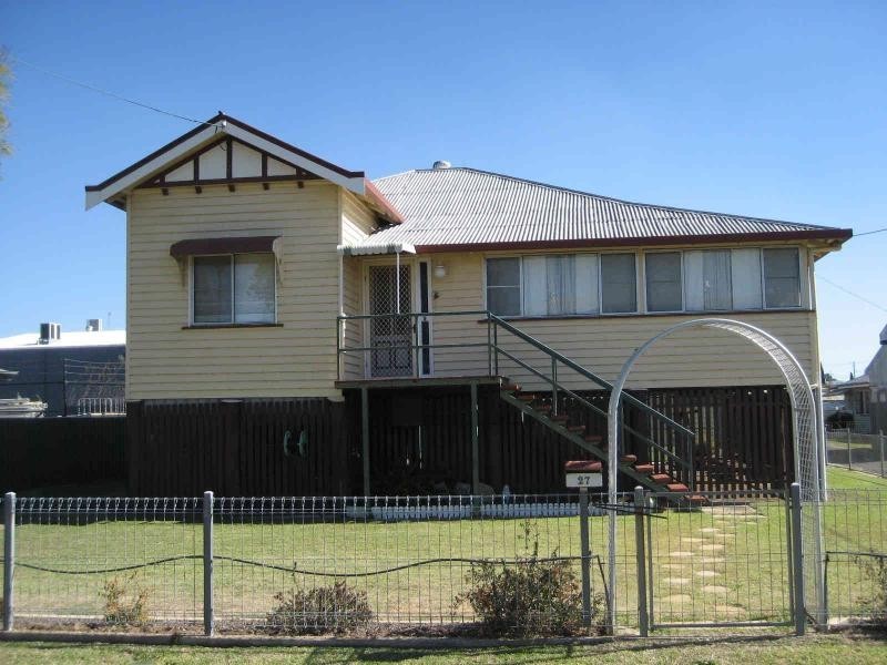 27 Canning Street, Warwick QLD 4370