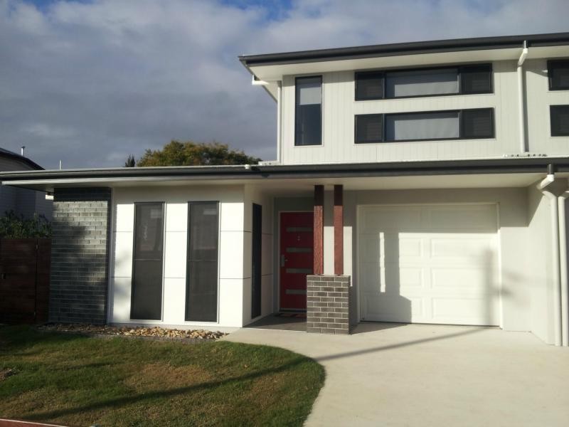 2/110 Fitzroy Street, Warwick QLD 4370