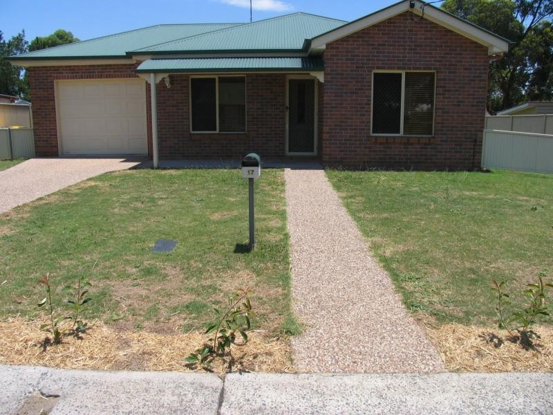 17 Myrtle Avenue, Warwick QLD 4370