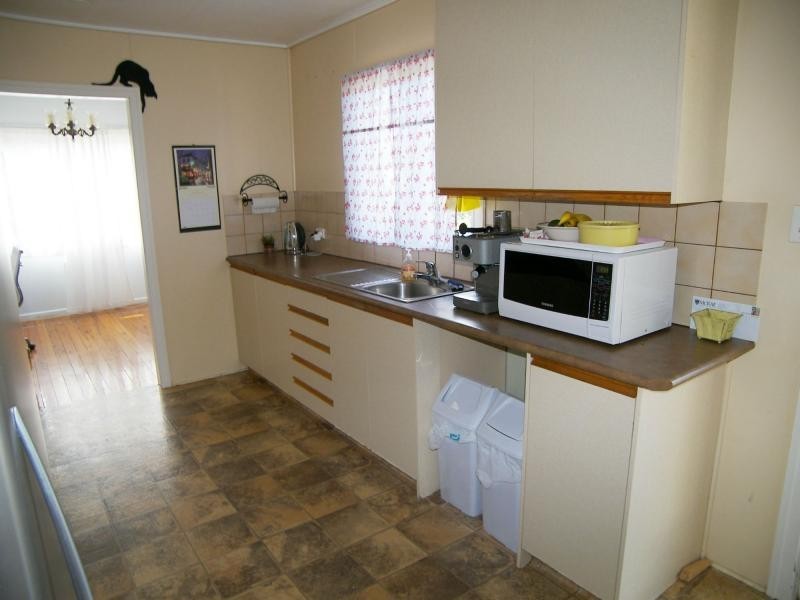 1 Gilbert Crescent, Warwick QLD 4370