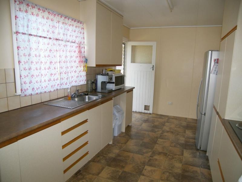 1 Gilbert Crescent, Warwick QLD 4370