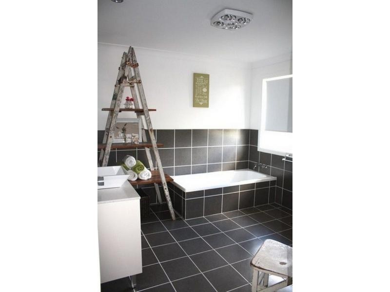 4318 Leyburn Cunningham Road, Wheatvale QLD 4370