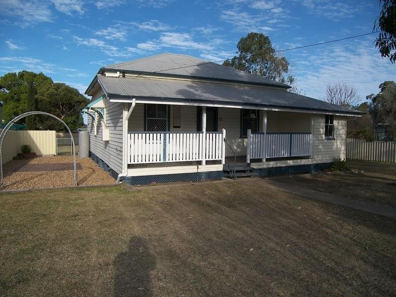 68 Canning Street, Warwick QLD 4370