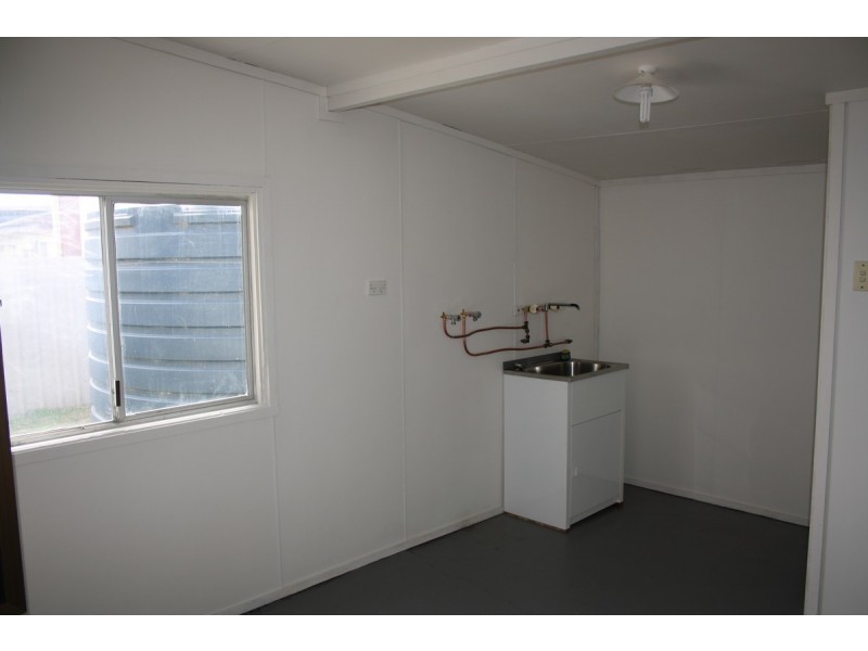 1 Frank Ave, Warwick QLD 4370