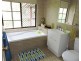100 White St, Pratten QLD 4370