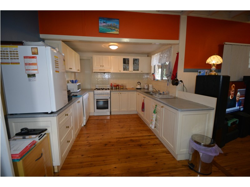 93 Horsman Rd, Warwick QLD 4370