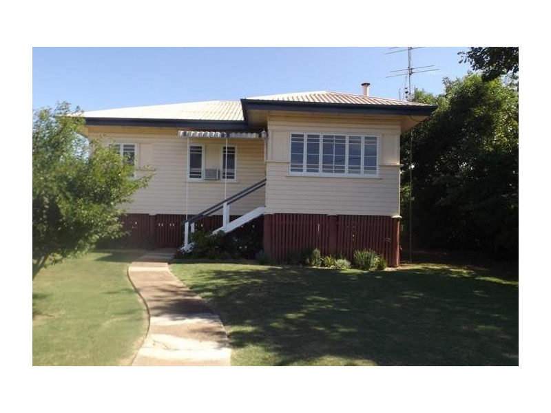 10 Braemar Street, Warwick QLD 4370