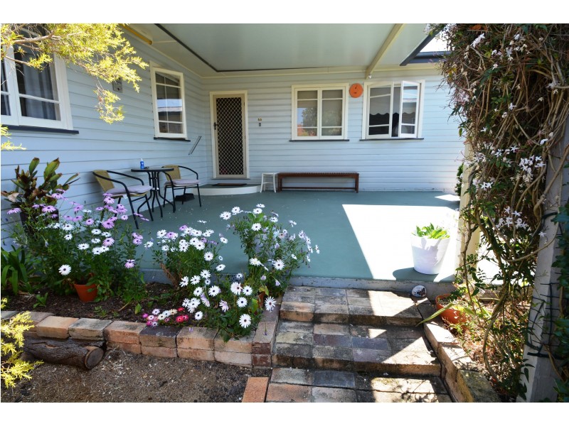 53 Acacia Ave, Warwick QLD 4370