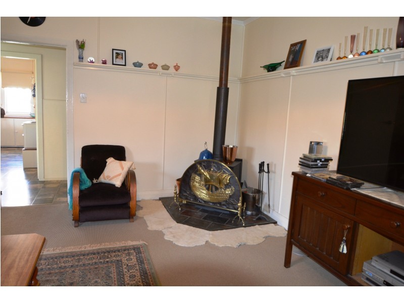 53 Acacia Ave, Warwick QLD 4370