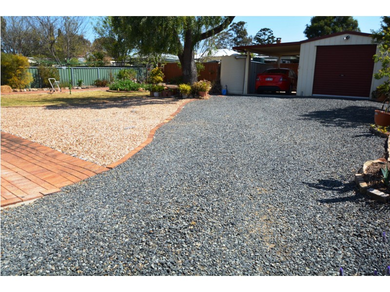 53 Acacia Ave, Warwick QLD 4370