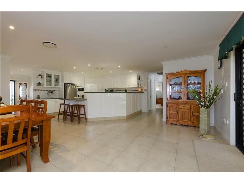 2 Daniel Dr, Warwick QLD 4370