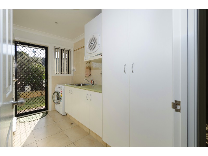 2 Daniel Dr, Warwick QLD 4370