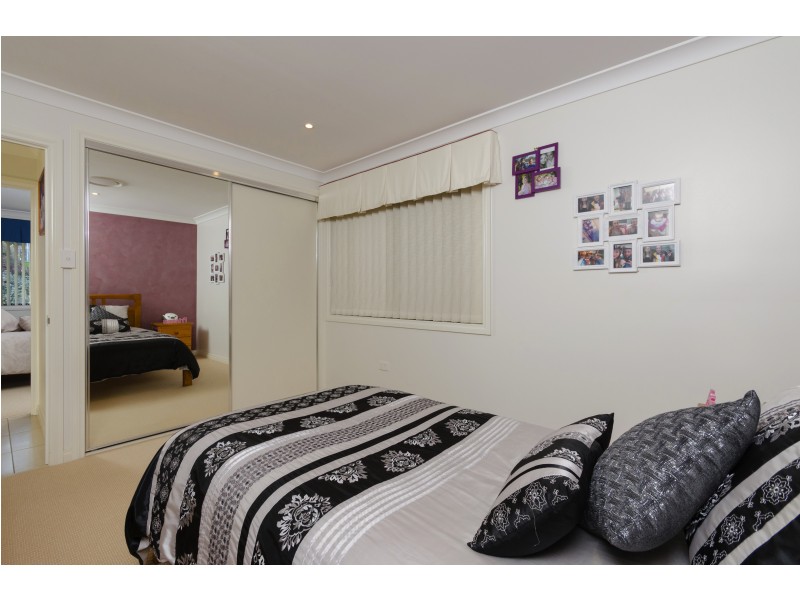 2 Daniel Dr, Warwick QLD 4370