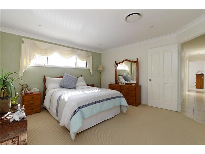 2 Daniel Dr, Warwick QLD 4370