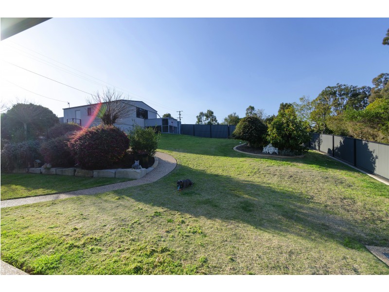 2 Daniel Dr, Warwick QLD 4370