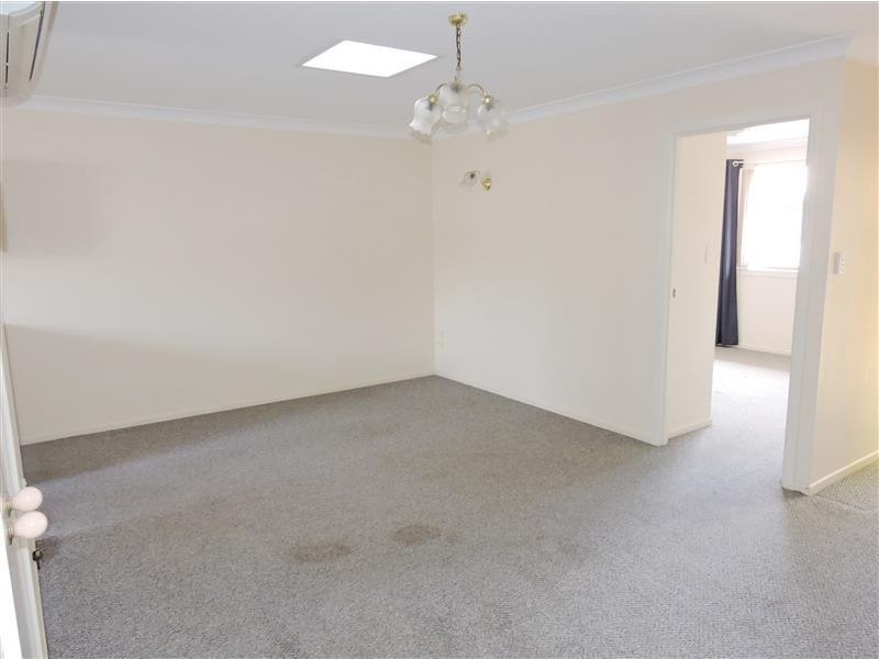 2/11 Barth St, Warwick QLD 4370