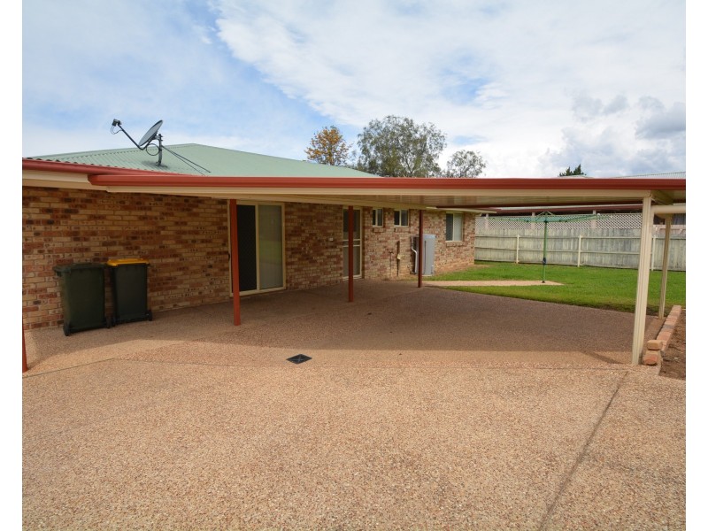 14 Kidman Dr, Warwick QLD 4370