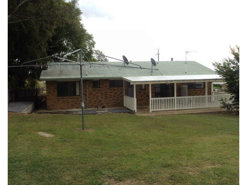 34 Diery Street, Warwick QLD 4370