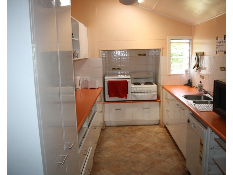5 Gore St, Warwick QLD 4370
