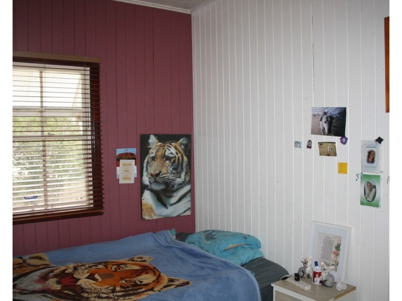 5 Gore St, Warwick QLD 4370