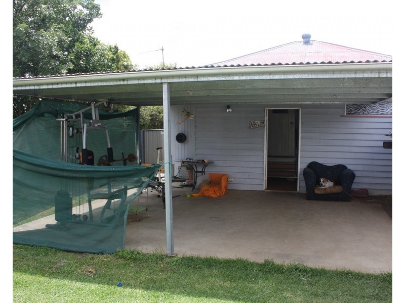 5 Gore St, Warwick QLD 4370