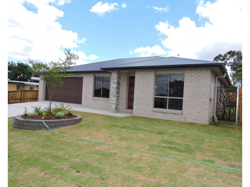 2D Wallace St, Warwick QLD 4370