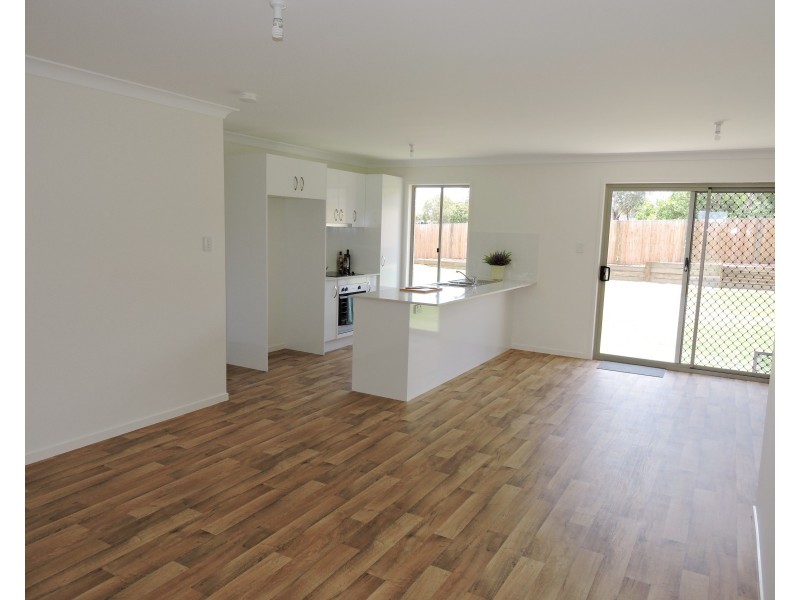 2D Wallace St, Warwick QLD 4370