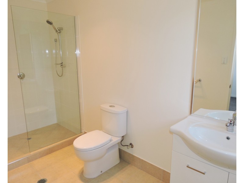 2D Wallace St, Warwick QLD 4370