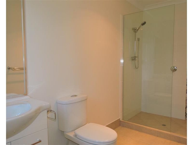 2D Wallace St, Warwick QLD 4370