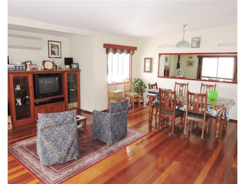 130 Ogilvie Rd, Warwick QLD 4370
