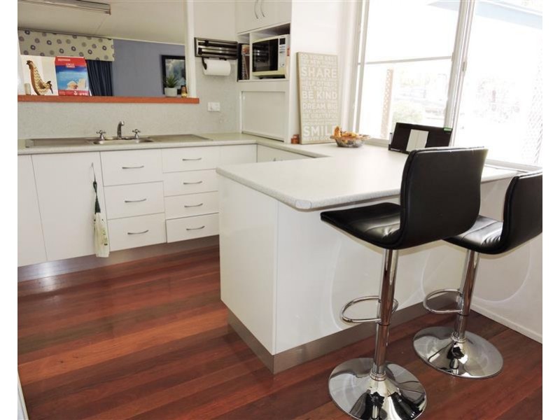 130 Ogilvie Rd, Warwick QLD 4370