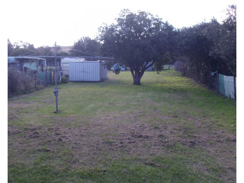 7 Kurrajong Street, Tannymorel QLD 4372