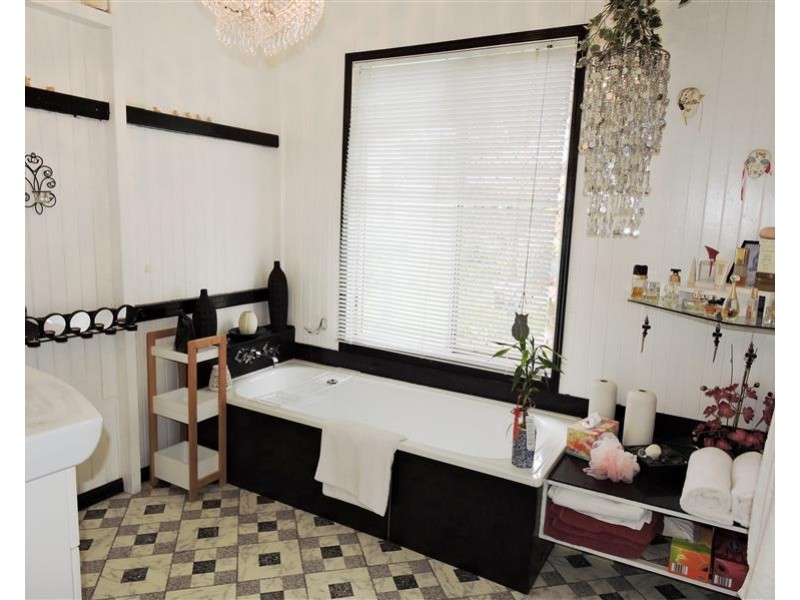 1250 Freestone Rd, Freestone QLD 4370