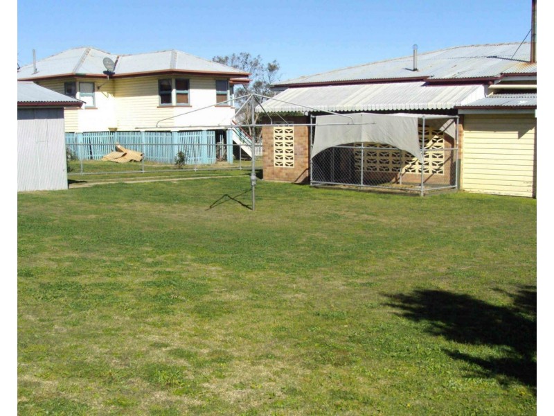 3 Evans Crescent, Warwick QLD 4370