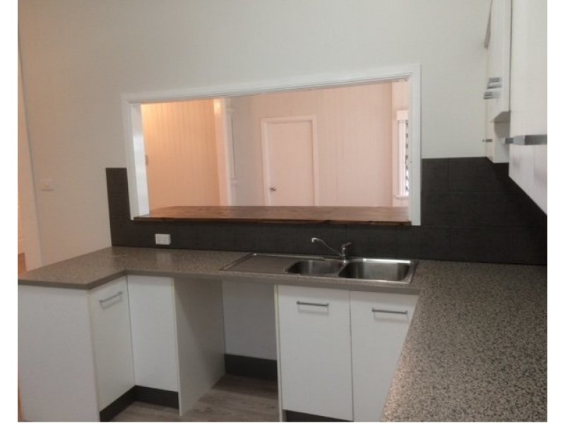 28 Pratten St, Warwick QLD 4370