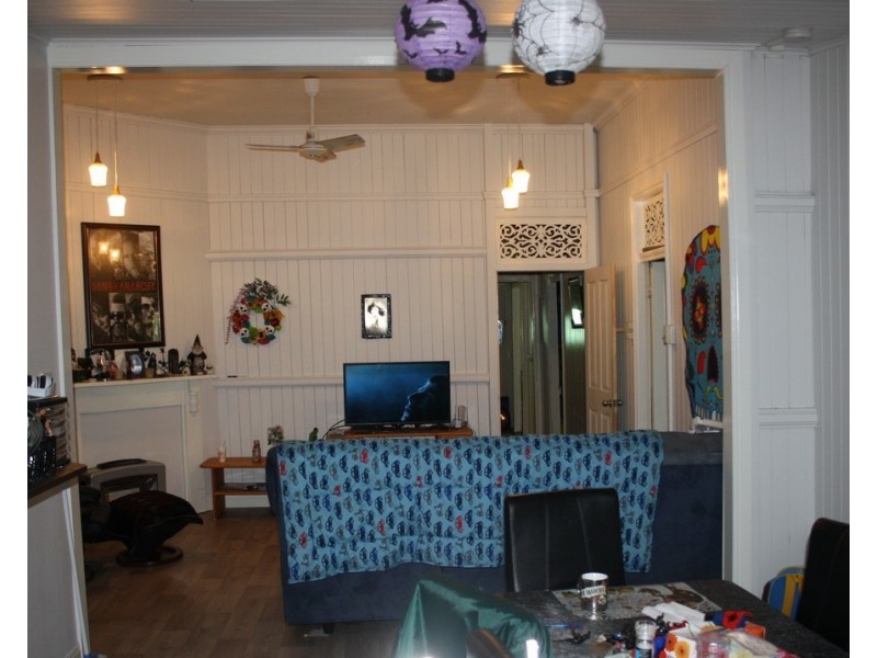 28 Pratten St, Warwick QLD 4370