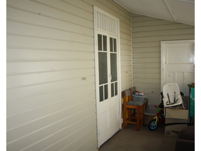 28 Pratten St, Warwick QLD 4370