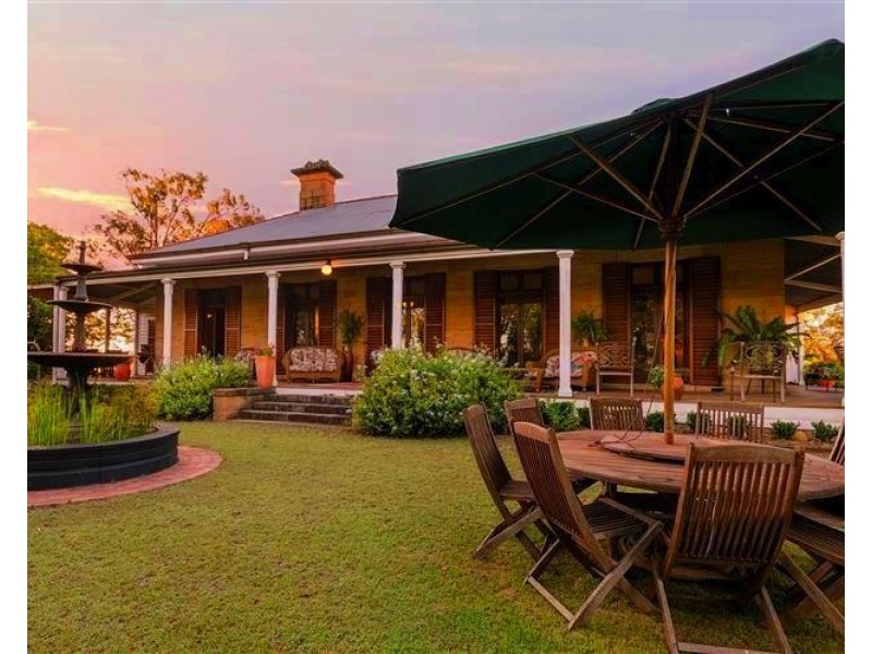 25 Weewondilla Rd, Warwick QLD 4370