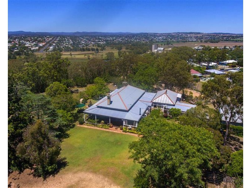 25 Weewondilla Rd, Warwick QLD 4370