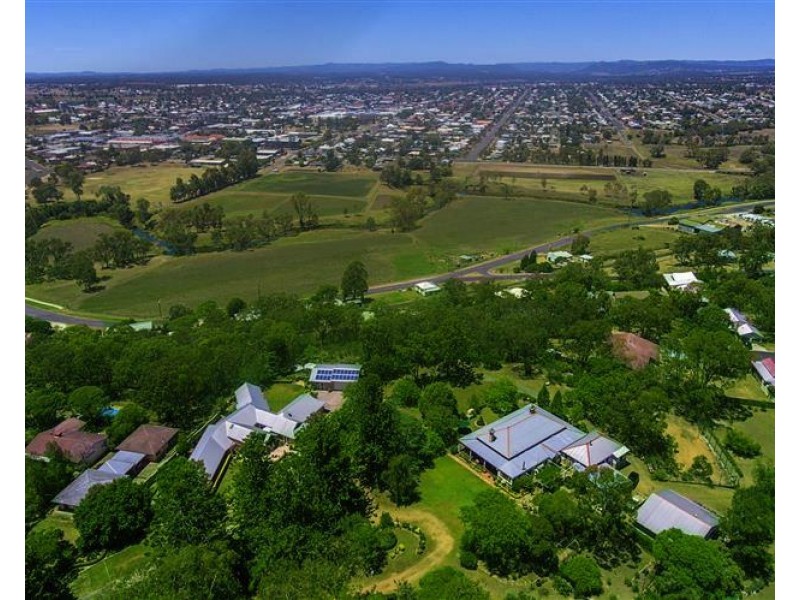 25 Weewondilla Rd, Warwick QLD 4370