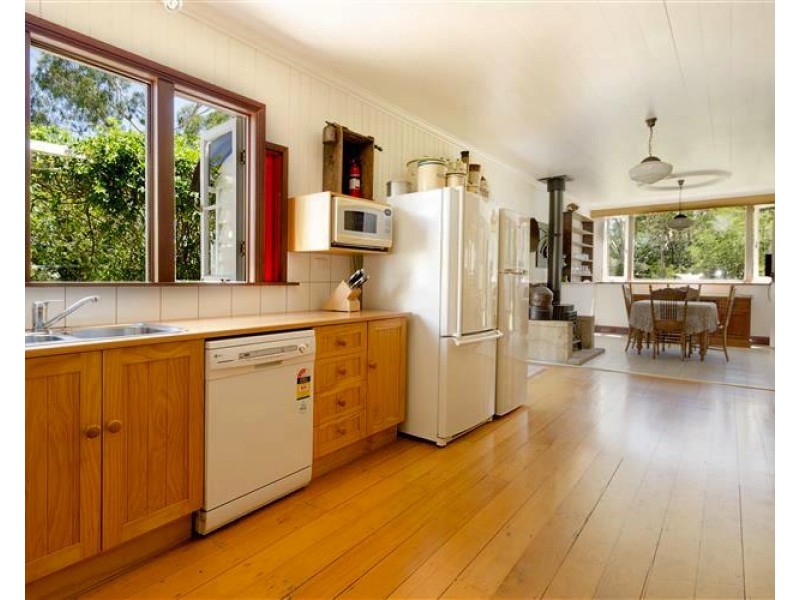 25 Weewondilla Rd, Warwick QLD 4370