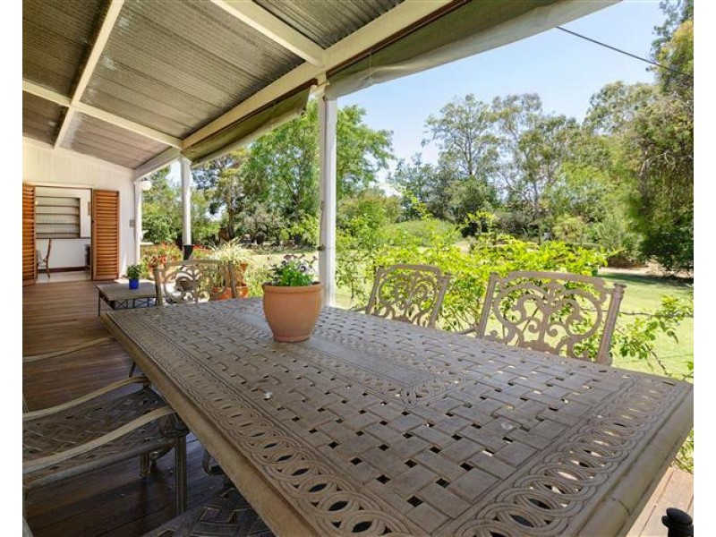 25 Weewondilla Rd, Warwick QLD 4370