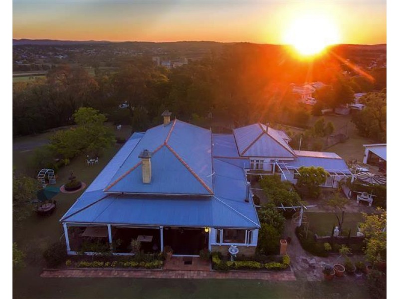25 Weewondilla Rd, Warwick QLD 4370