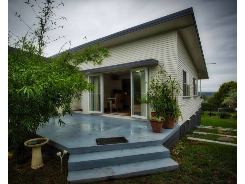 95 Locke St, Warwick QLD 4370